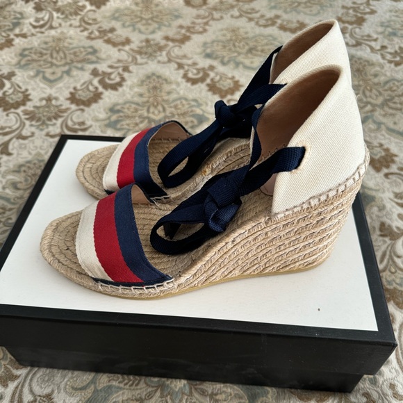 Gucci shoes - Picture 3 of 4